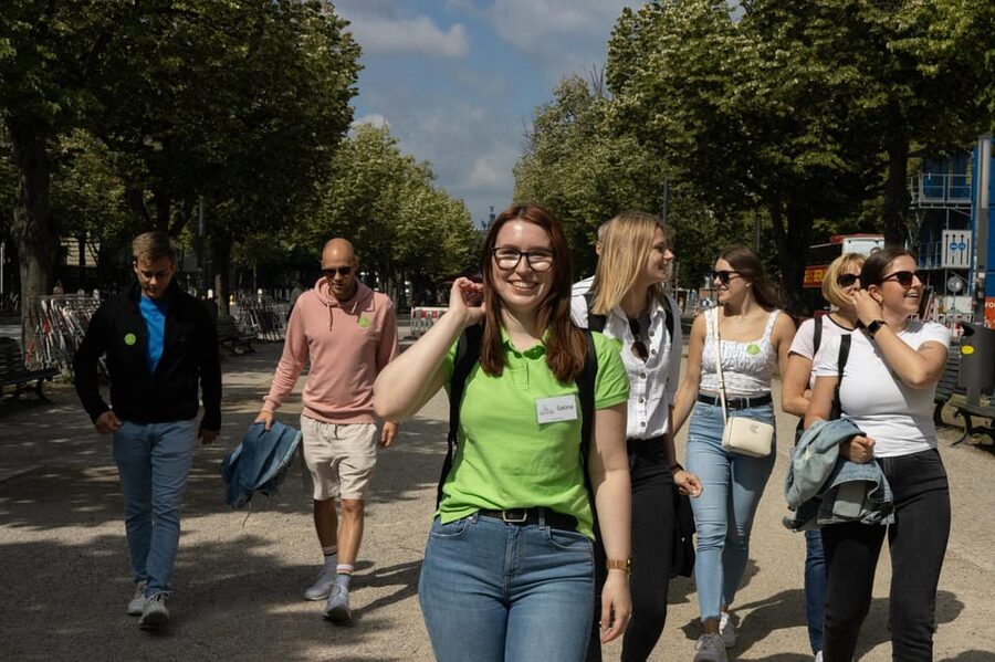 Berlin: the treasures of berlin - walking tour - Where the Tour Starts at Marx-Engels-Forum (and How to Find Your Guide)