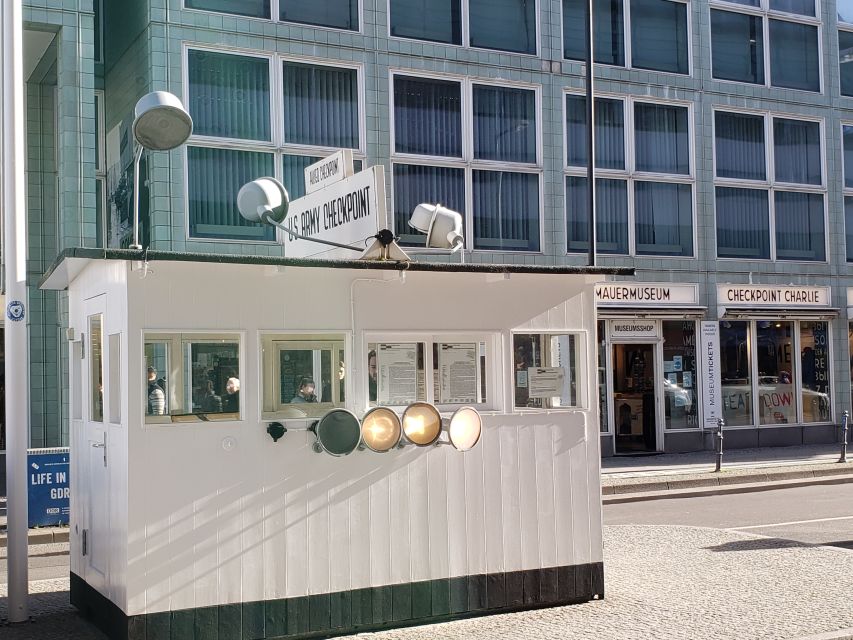 Berlin: The Wall and Cold War - a Private Walking Tour - Cold War Berlin in 2 Hours, Starting at Bernauer Straße
