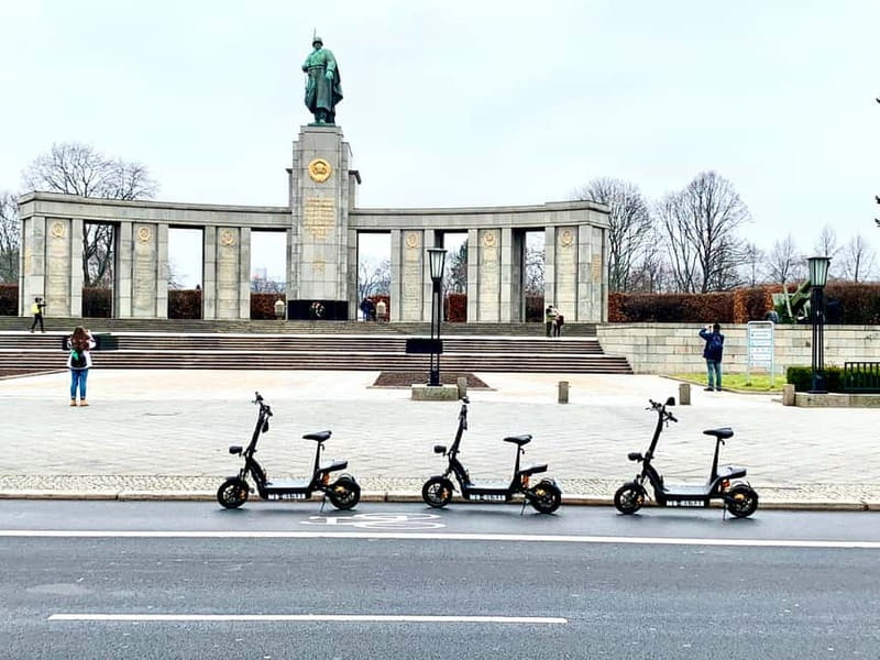 Berlin: Thrilling E-Scooter Adventure Tour - Your 2 to 3 Hours: Landmarks, Photo Stops, and Quieter Streets