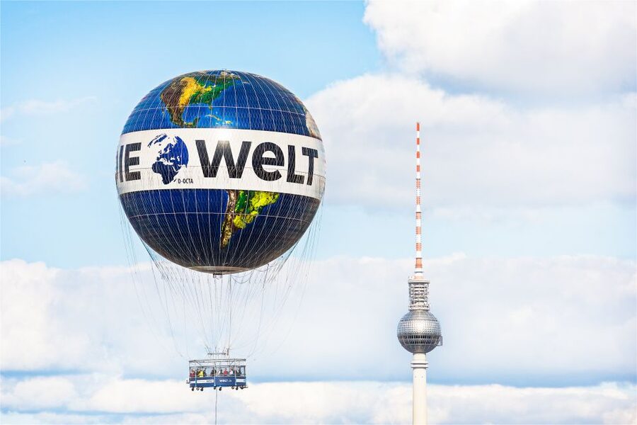 Berlin: Ticket for World Balloon with Perfect View - What the 15-minute gondola time actually feels like