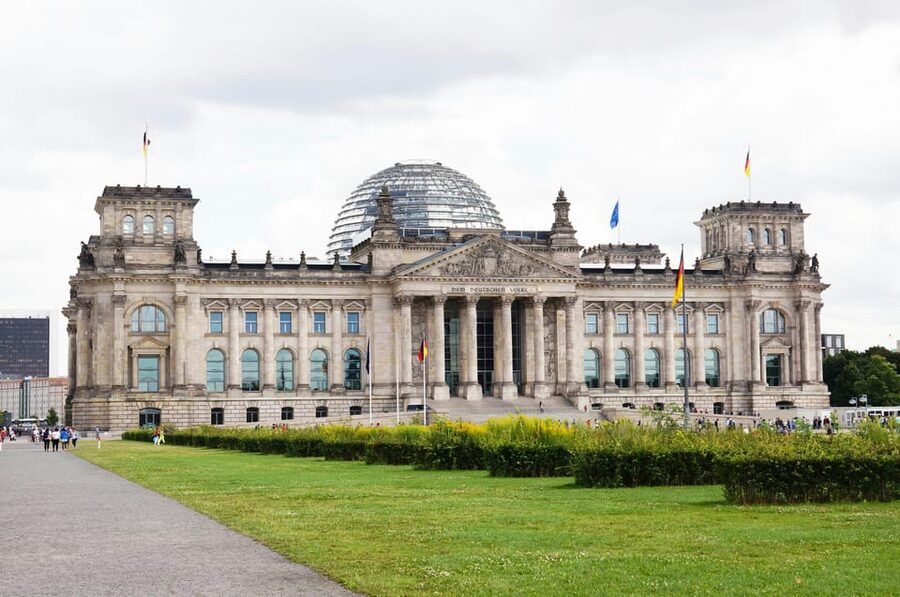 Berlin: Tour with Private Guide - Hotel-area pickup and meeting points that actually reduce friction