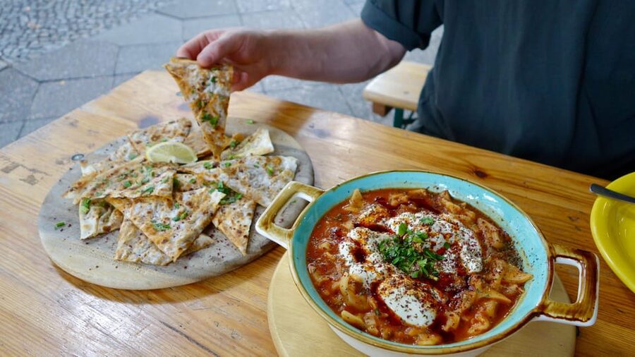 Berlin: Vegan Food & Cultural Walking Tour in Friedrichshain - Practical tips to get the most from your 3-hour walk
