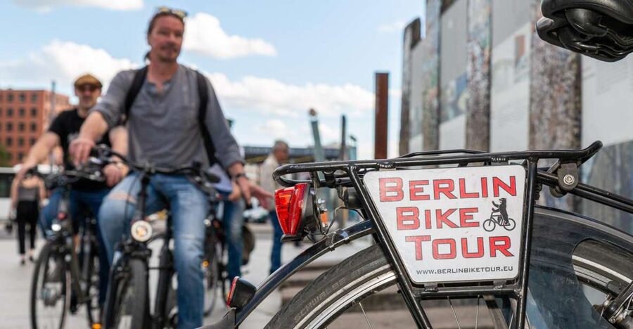 Berlin Wall History Small Group Cycling Tour - Getting to the ride: meeting point at 75 Bornholmer Straße