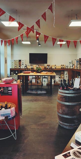 Berlin: Wine on Canvas - Paint Workshop and Wine Tasting - Key Things You’ll Notice Right Away