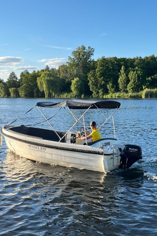 Berlin: Wonderful days renting the motorboat tortola - What you actually do during the boat cruise day