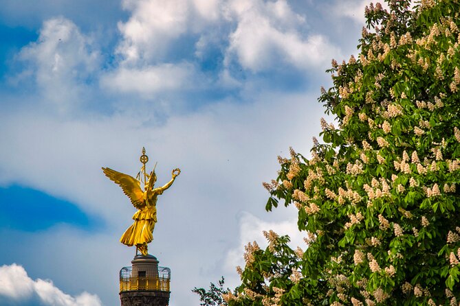 Best of Berlin HopOn HopOff Tour - Getting your bearings on a Berlin city circle loop