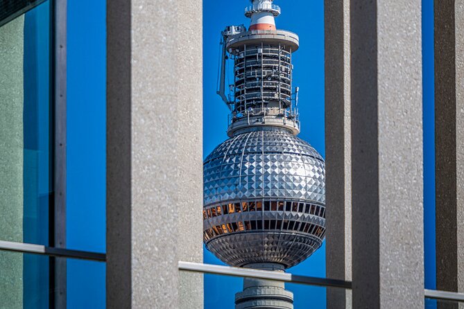 Best of Berlin HopOn HopOff Tour - Headsets, WiFi, and the onboard comfort setup