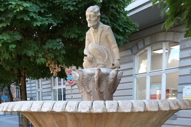 Brandenburg Scavenger Hunt and Sights Self-Guided Tour - Key things to know before you play