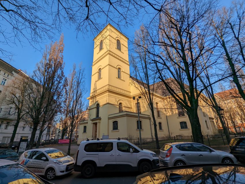 Charlottenburg: 2-Hour City Walking Tour - Schoolhouses from 1786 and preserved pre-war development