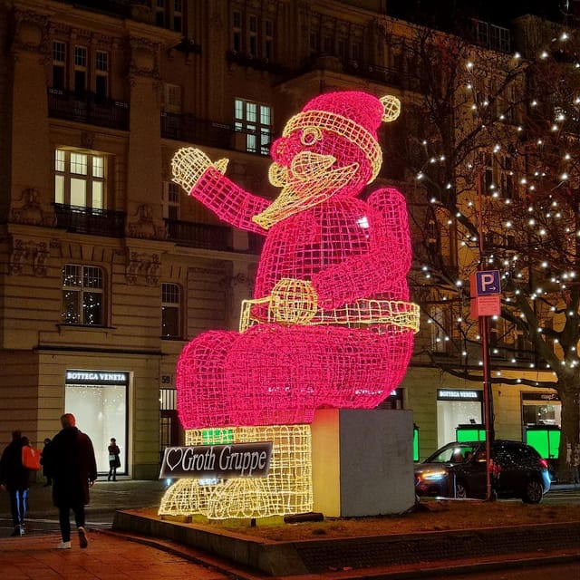 Christmas market lights tour bus through Berlin, free mulled wine (2.5 hours) - How the 2.5-hour Christmas lights bus tour works