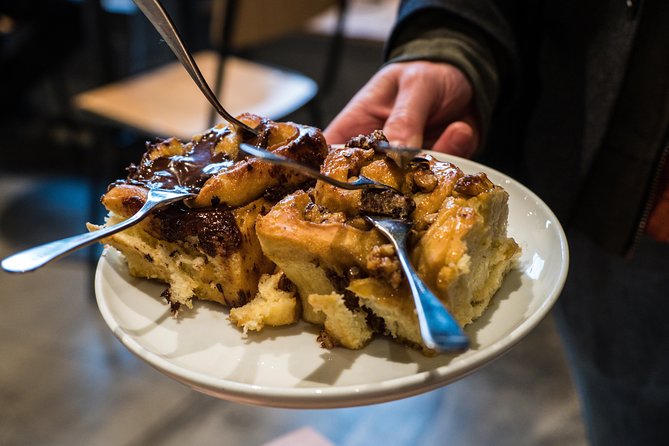 Classic Bites and Culinary Trends Neighborhood Food Tour in Berlin - Prenzlauer Berg fusion savory and a local drink pairing