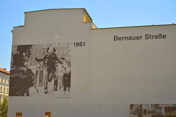 Cold War, Berlin Wall, Spies and the East Side Gallery - Friedrichshain and the Berlin Wall line: the fear zone made visible
