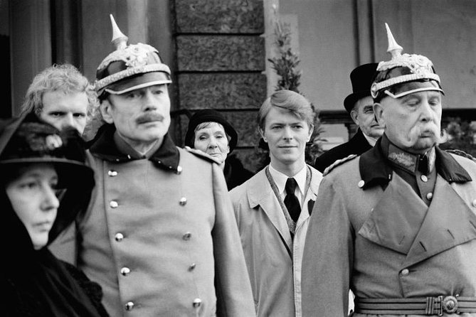 David Bowie in Berlin Private Walking Tour - Budget and transit reality for a $450 group price