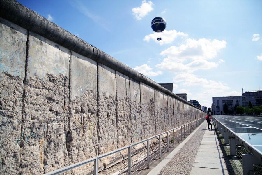 Discover Berlin Express Tour: 2hr Highlights - A 2-hour highlights route that helps you plan the rest of Berlin