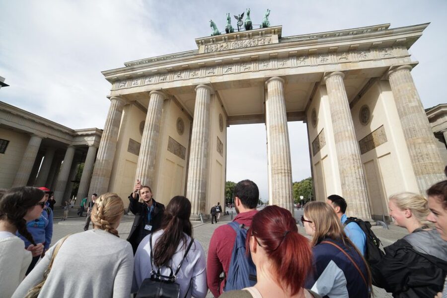 Discover Berlin Express Tour: 2hr Highlights - Wall remnants at the Topography of Terror area, then Checkpoint Charlie