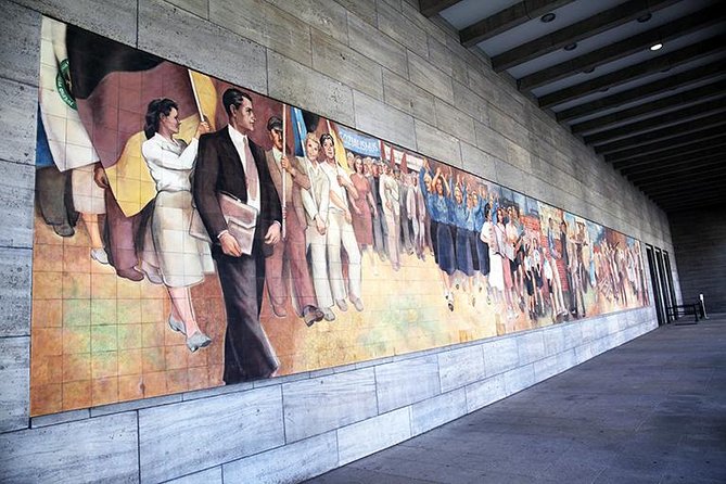 Discover Berlin Half-Day Walking Tour - Pace, comfort, and how the group size affects your experience