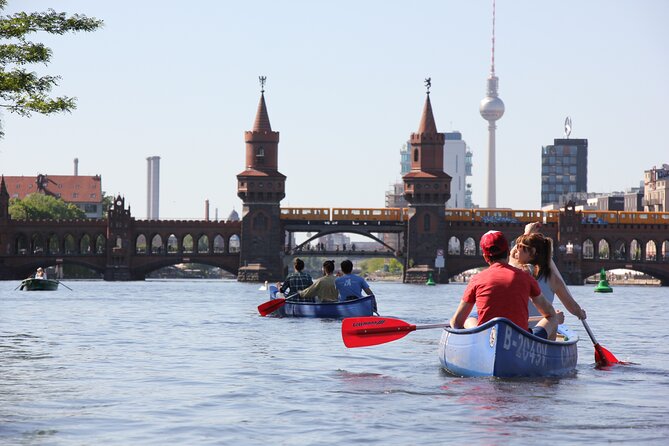 Explore Berlin by canoe - Landwehrkanal paddling: the easy warm-up