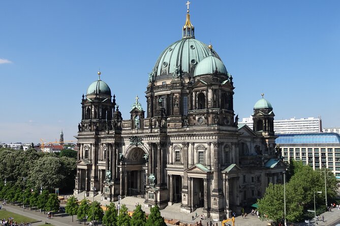 Explore Berlin History and Highlights Sightseeing Walking Tour - Brandenburg Gate and the Reichstag: Power, Collapse, and Consequences