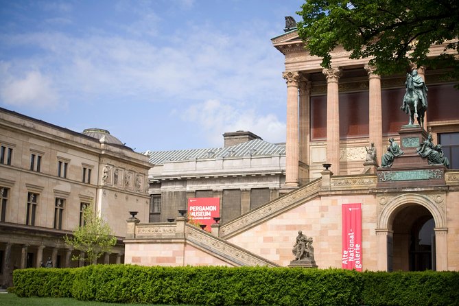 Explore Berlin Shore Excursion: Top Attractions Private Tour from Warnemuende - Key things that make this tour a smart day in Berlin