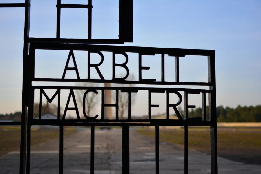 From Berlin: Guided Sachsenhausen Concentration Camp Tour - Why Sachsenhausen works as your Berlin day trip