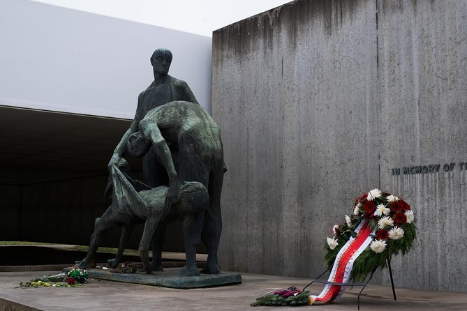 From Berlin to Sachsenhausen Camp: Private Tour by Car or Train - Sachsenhausen Memorial: passing Arbeit Macht Frei and walking Station Z
