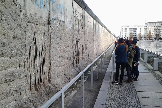 Group Driving Tour 1 to 6 people. Berlin Shore Excursion incl pick-up at Port - The Landmark Route: Brandenburg Gate to Alexanderplatz, In One Long Day