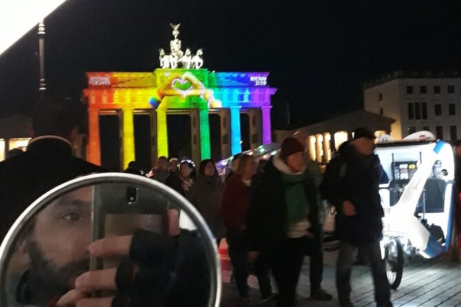 Individual City Tour - Rickshaw Sightseeing in Berlin - The Green Heart and the Big Monuments: Tiergarten to Brandenburg Gate