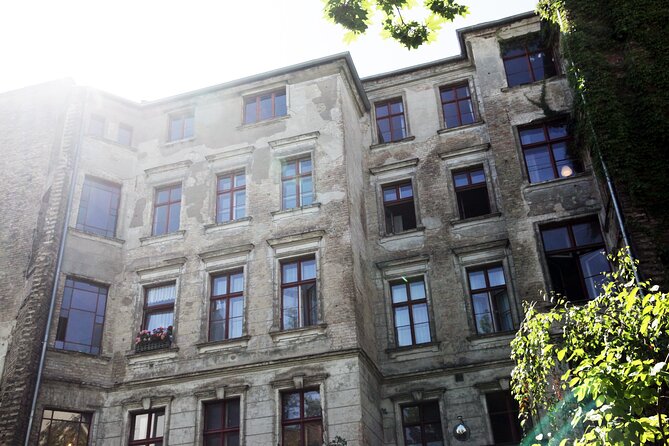 Jewish Life in Berlin - Private Walking Tour - Grosse Hamburger Straße: cemeteries, schools, and the Nazi-era break