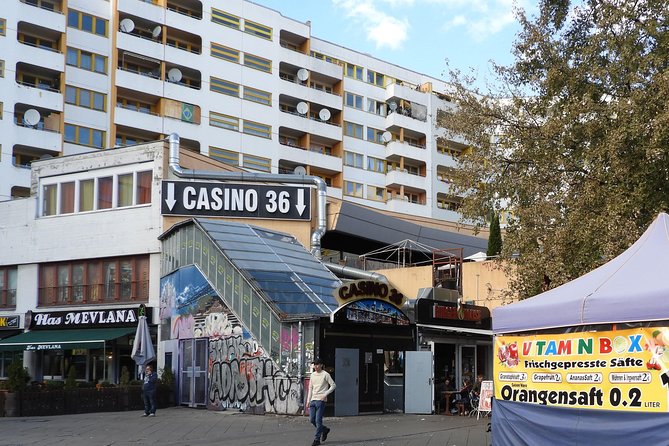 Kreuzberg Tour – Kriminell und kuschelig - Kreuzberg on foot, starting at Kotti
