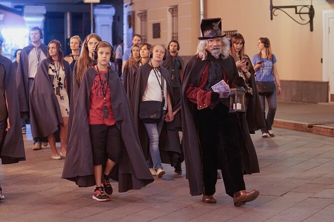 Night magic city tour in Berlin - Price and group size, how much value you get