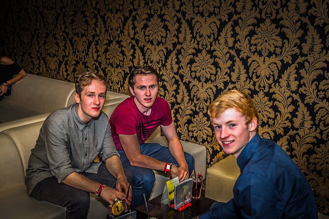Original Pub Crawl Berlin - The Nightclub Finale and the VIP Entrance Catch