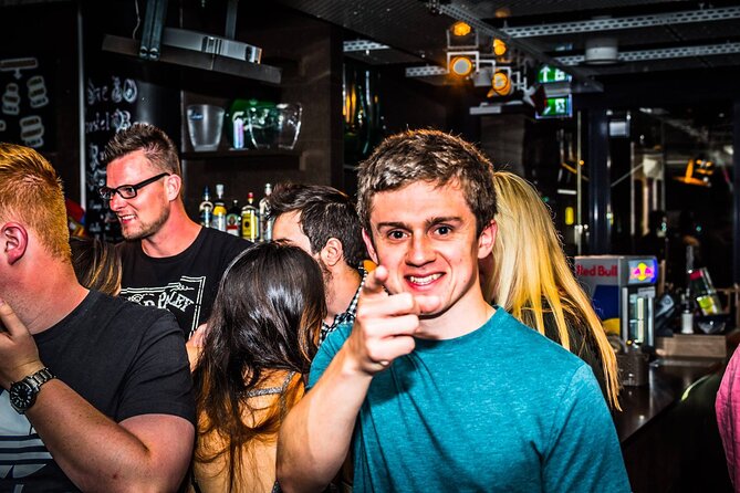 Original Pub Crawl Berlin - The Guide Factor: Energy, Social Glue, and Real Interactions