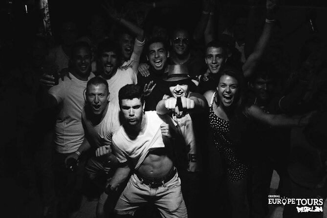 Original Pub Crawl Berlin - Dress Code and Age Checks You Should Not Ignore