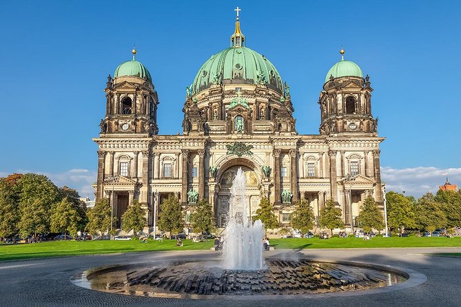 Potsdam, City of Emperors Walking Tour - Starting in Berlin at 10:00 and getting to Potsdam smoothly