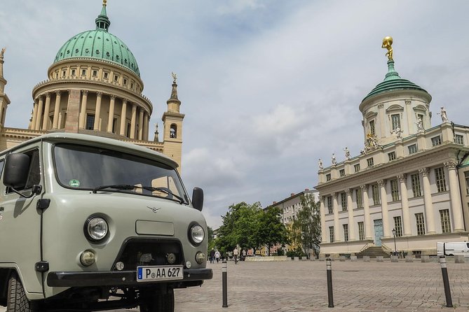 Potsdam Highlights - Private sightseeing tour by minibus - Sanssouci and Neues Palais: the palaces everyone connects to Potsdam