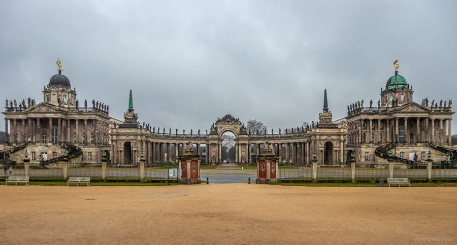 Potsdam: Jägervorstadt Outdoor Crime Mystery Tour - Comfort, weather, and the small-group pace in Potsdam