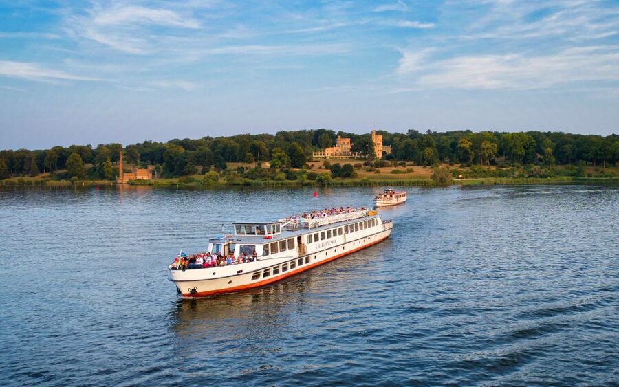 Potsdam: Palace Tour by Boat - Why Potsdam works so well from the Havel