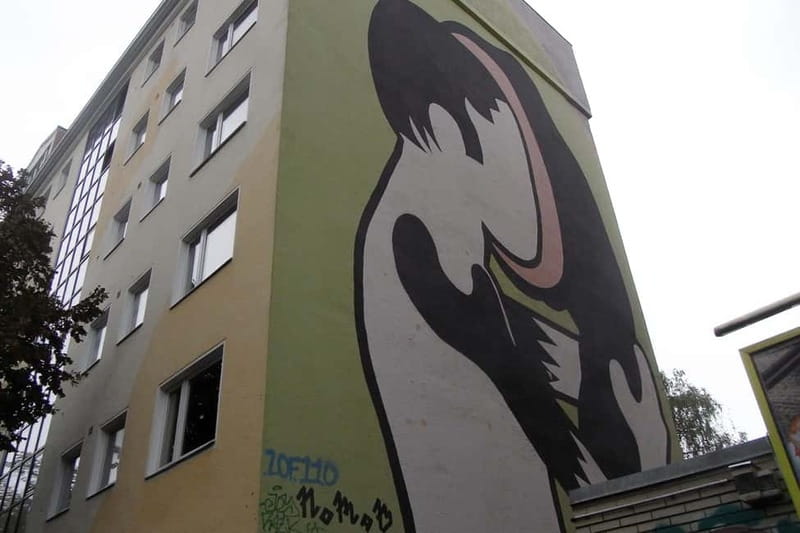 Private Alternative Berlin Tour -Murals, Graffiti and Squats - Key things I’d bet on in this tour