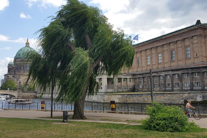 Private Berlin City Center Walking Tour - Hotel pickup, a 4-hour route, and why it saves your sanity