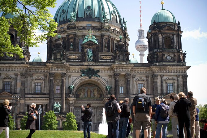 Private Berlin: Iconic Sights and Hidden Gems Walking Tour - Key things to know before you go