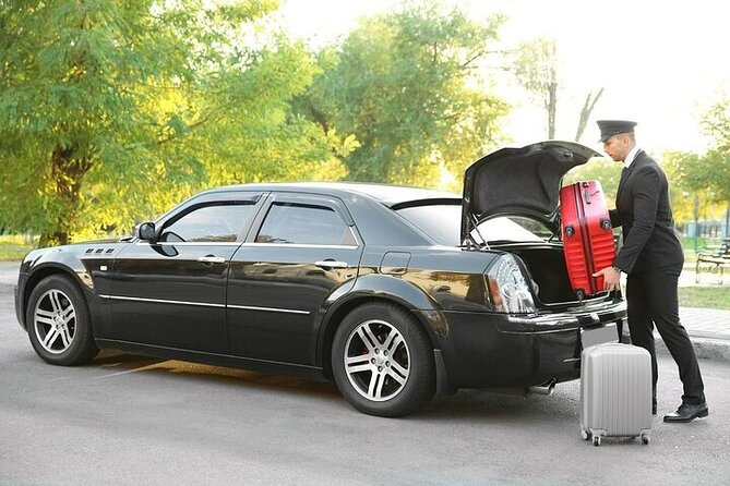 Private One way Airport Transfer Berlin Airport To Berlin - Price and value: when $63.18 per person makes sense
