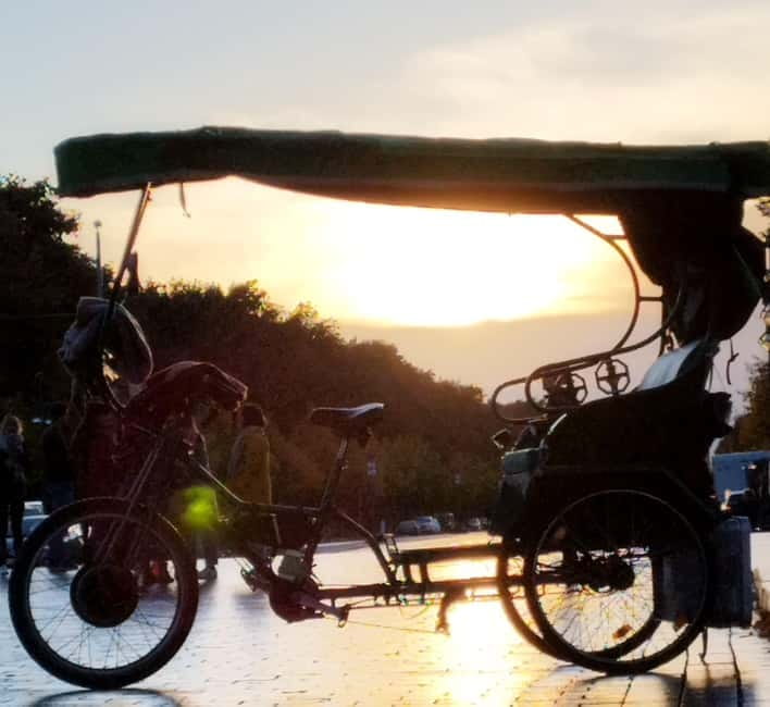 Private Rickshaw Taylor Made By Night Tour - How the 2 to 3 Hour Timing Turns Berlin Mitte Into a Sane Story