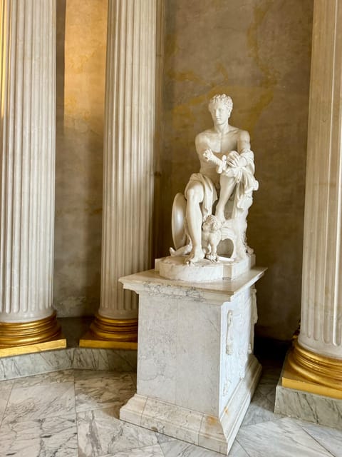 Private Sightseeingtour im Taxi nach Potsdam und Sanssouci - From Cecilienhof to Glienicke: Potsdam’s 20th century layers