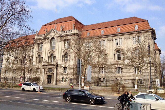 Private Taxi Tour City East & West History and Architecture 3-4h - Parliament District: Reichstag, Government Buildings, and the Feeling of Power