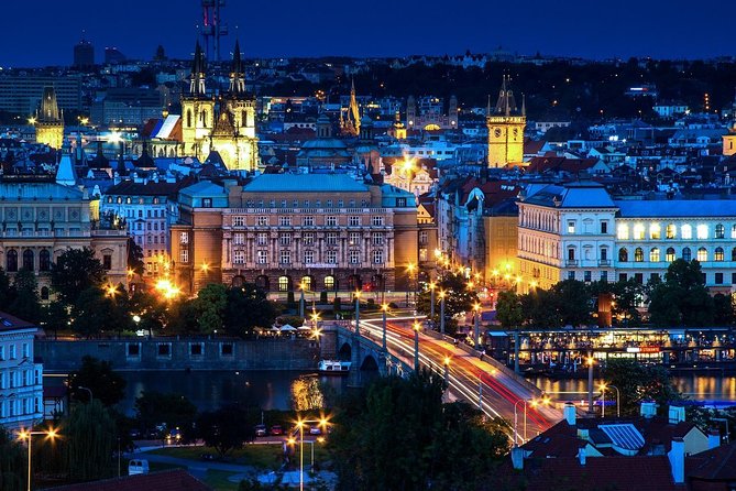Private Transfer from Berlin to Prague, Hotel-to-hotel, English-speaking driver - The drive from Berlin to Prague: what to expect in a 3-hour transfer