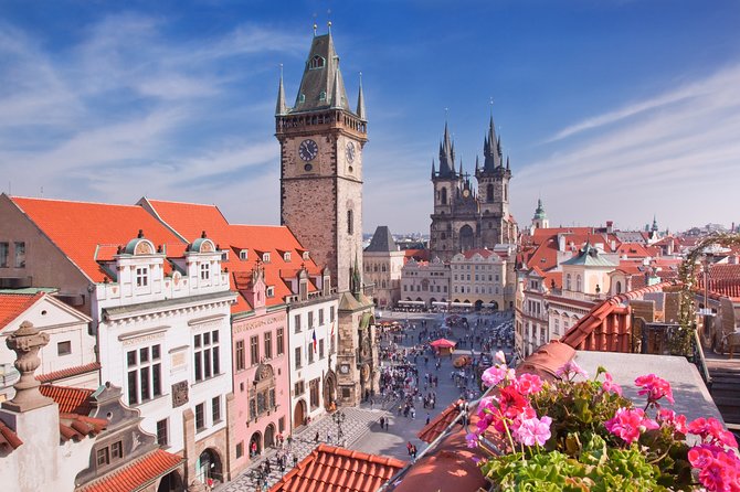 Private Transfer from Berlin to Prague with 2h of Sightseeing - Cars and luggage space: pick the right size, avoid the packing headache