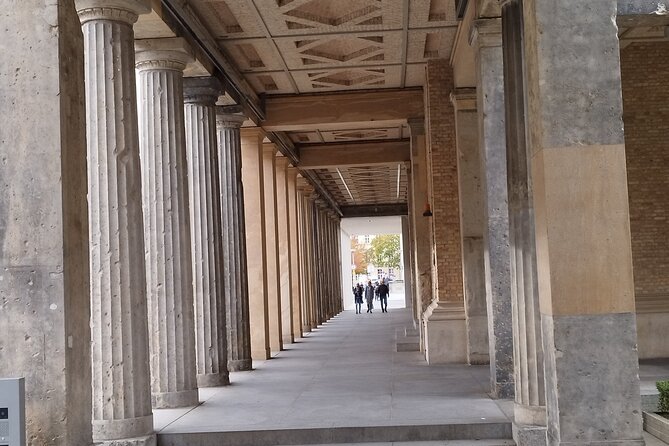 Private Walk with Berlin Tour Guides (Din EN 15565)-Taylor Made - Hotel pickup and getting started smoothly