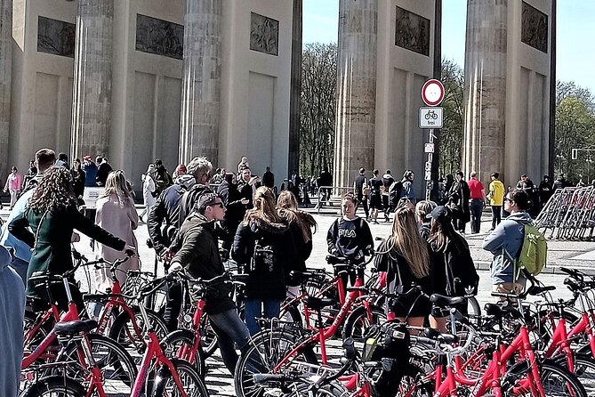Private Walking Sightseeing Local Berlin Tour Guides up 15 Person - Museum Island and Unter den Linden, where “one block” becomes a lesson