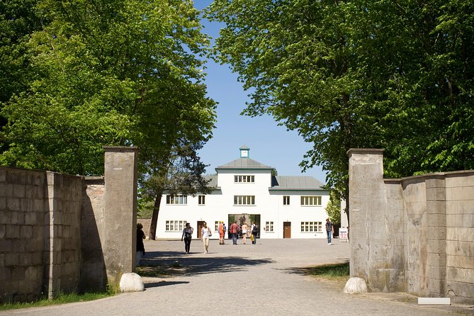 Sachsenhausen Concentration Camp Bus Tour in English from Berlin - The tour pacing question: main points done well, extra reading time limited
