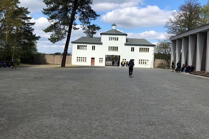 Sachsenhausen concentration Camp (by Private Vehicle) - Group Size, Pace, and What to Bring